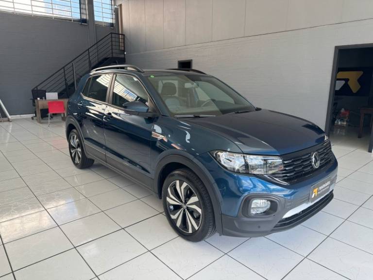 VOLKSWAGEN - T-CROSS - 2023/2024 - Azul - R$ 128.900,00