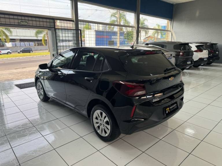 CHEVROLET - ONIX - 2020/2020 - Preta - R$ 69.900,00