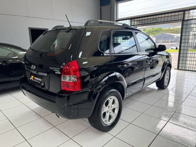 HYUNDAI - TUCSON - 2013/2014 - Preta - R$ 54.900,00