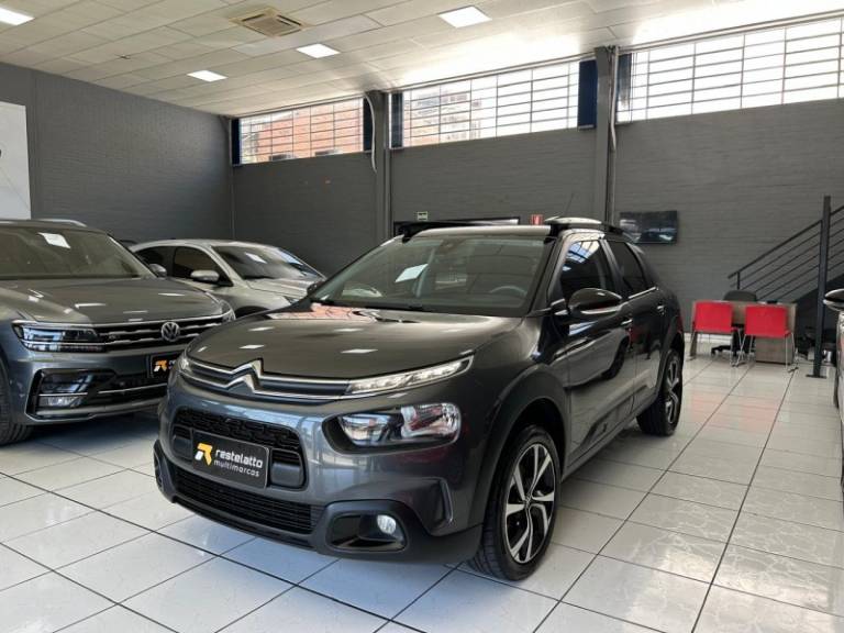 CITROËN - C4 CACTUS - 2018/2019 - Cinza - R$ 79.900,00