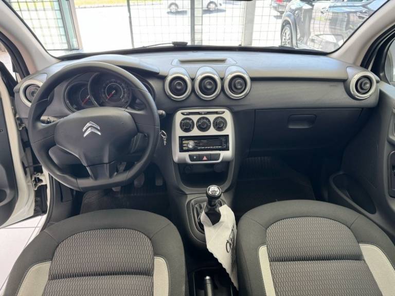 CITROËN - C3 - 2013/2014 - Branca - R$ 38.900,00