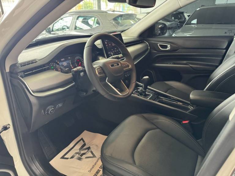JEEP - COMPASS - 2023/2024 - Branca - R$ 159.900,00