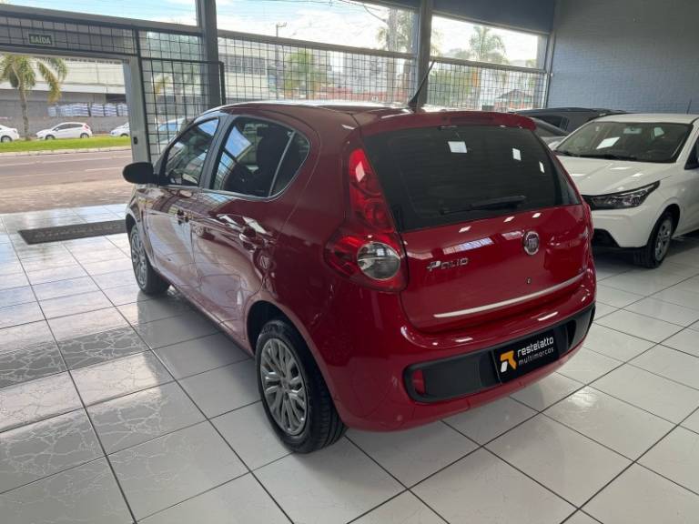 FIAT - PALIO - 2013/2014 - Vermelha - R$ 33.900,00