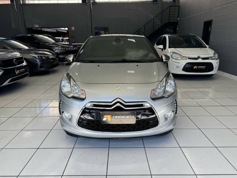 CITROËN - DS3 - 2012/2013 - Prata - R$ 60.900,00