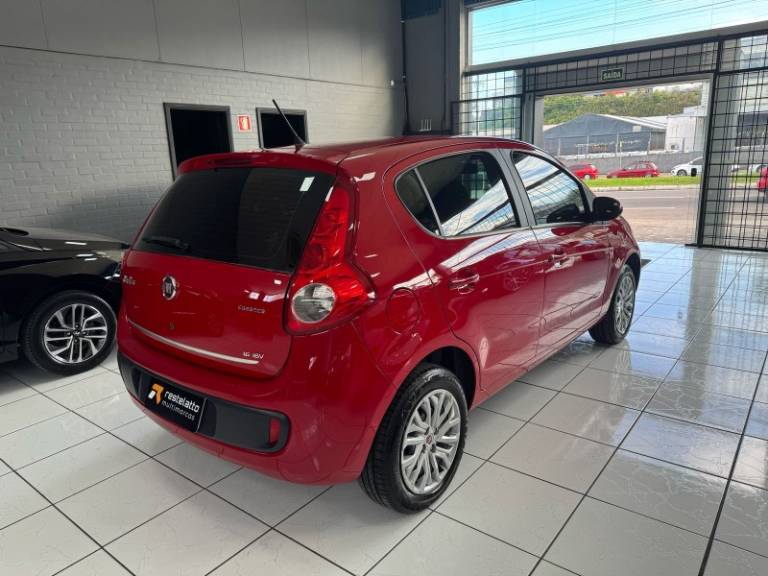 FIAT - PALIO - 2013/2014 - Vermelha - R$ 33.900,00