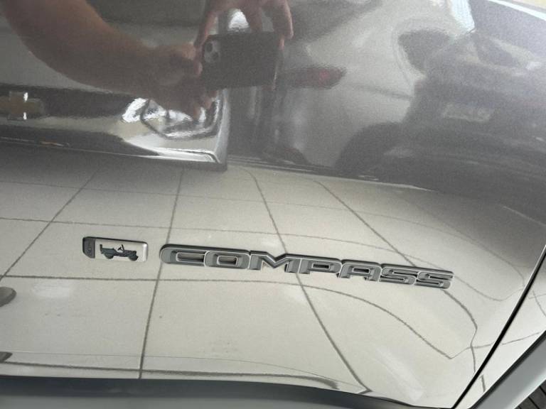 JEEP - COMPASS - 2022/2022 - Cinza - R$ 135.900,00