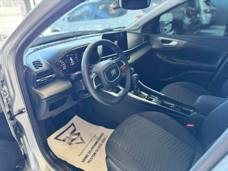 FIAT - FASTBACK - 2023/2023 - Prata - R$ 112.900,00