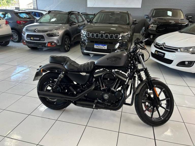 HARLEY-DAVIDSON - XL - 2017/2017 - Cinza - R$ 49.900,00