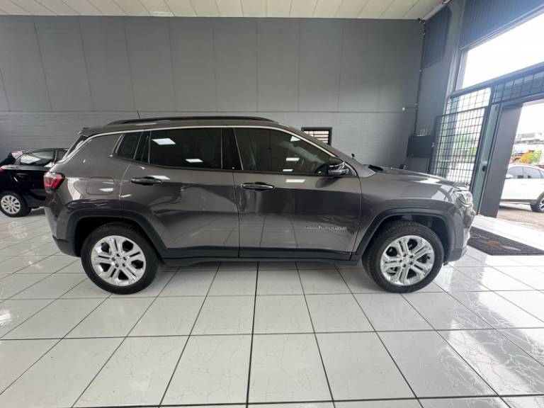 JEEP - COMPASS - 2022/2022 - Cinza - R$ 134.900,00