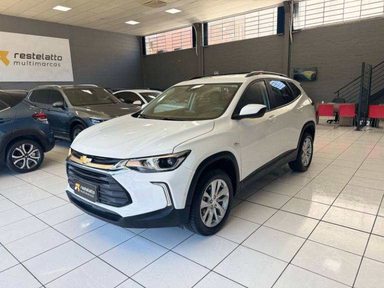 CHEVROLET - TRACKER - 2023/2024 - Branca - R$ 124.900,00