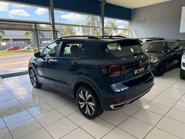 VOLKSWAGEN - T-CROSS - 2023/2024 - Azul - R$ 128.900,00
