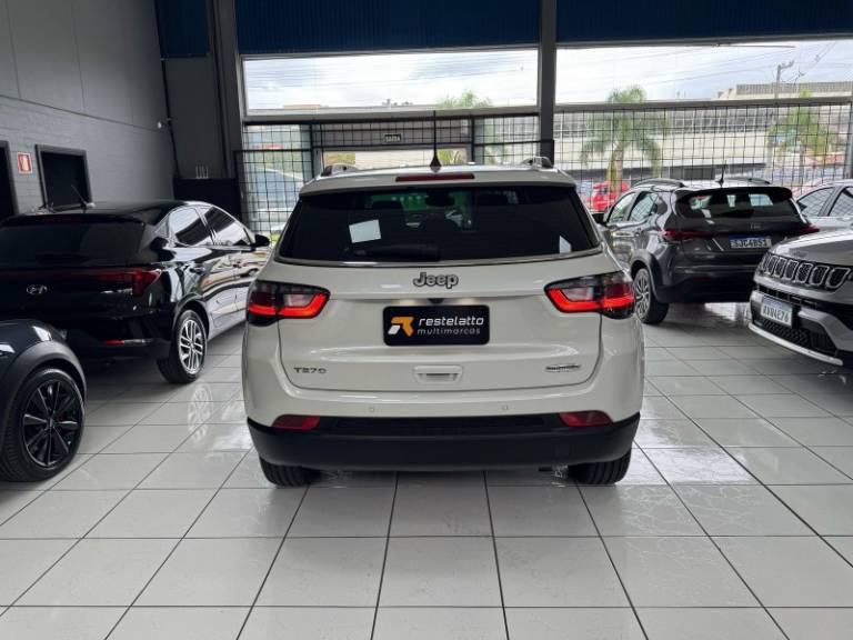 JEEP - COMPASS - 2023/2024 - Branca - R$ 159.900,00