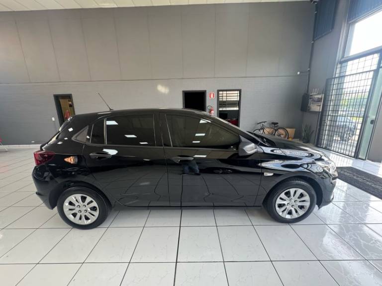 CHEVROLET - ONIX - 2020/2020 - Preta - R$ 69.900,00