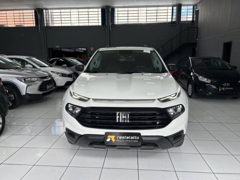 FIAT - TORO - 2021/2022 - Branca - R$ 101.900,00