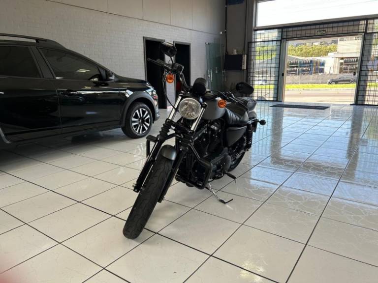 HARLEY-DAVIDSON - XL - 2017/2017 - Cinza - R$ 49.900,00